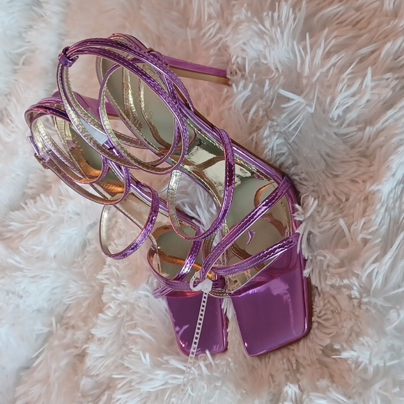 Guess WASBIE Metallic Pink Strappy Sexy High Heels NEW SZ 8.5M - Picture 9 of 13